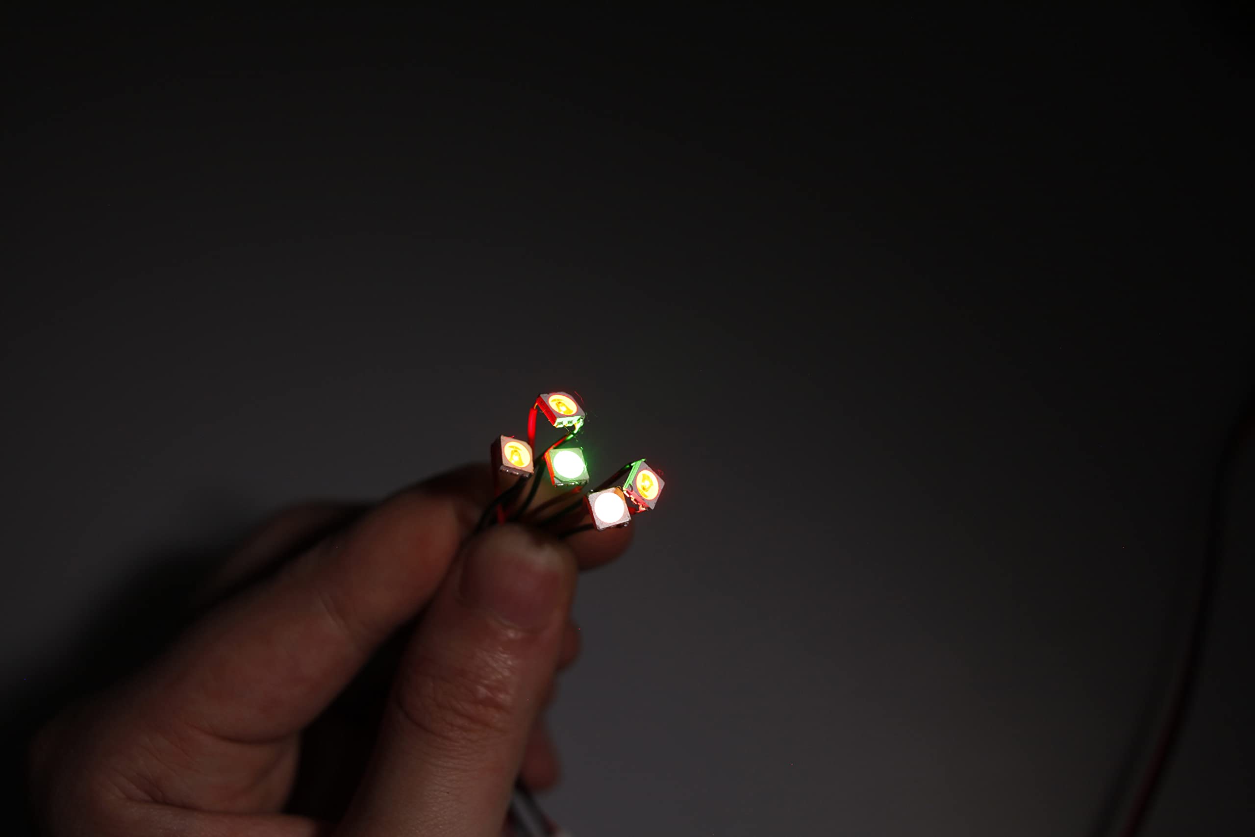 mlnyitus 5pcs Handicraft Building Block Decorative Dolls Lights Ultimate Superhero Kit, LED Light Decorations, Accessories DIY Projects for Mini Heroic Enthusiasts Breathe Color Lights RGB White