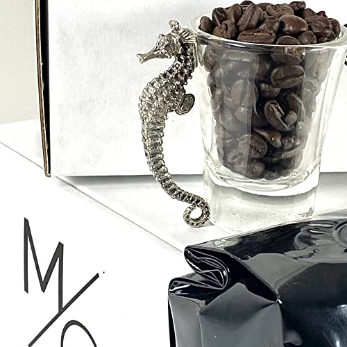 Caja de regalo con café gourmet tostado y tazas espresso miniatura 3