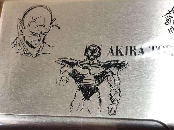 週刊ジャンプ 鳥山明 ペンケース Amazon.co.jp: ドラゴンボ ール 缶ペンケース 鳥山明エキシビジョン