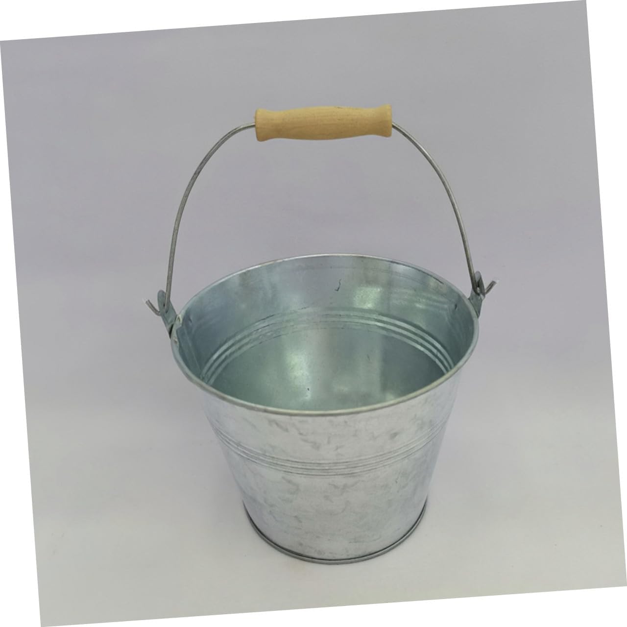 3pcs Iron Ash Bucket Handle Durable Storage Buckets for Fireplace Ashes Rustic Charcoal Container for Outdoor Use Heat-Resistant Design for Easy Handling