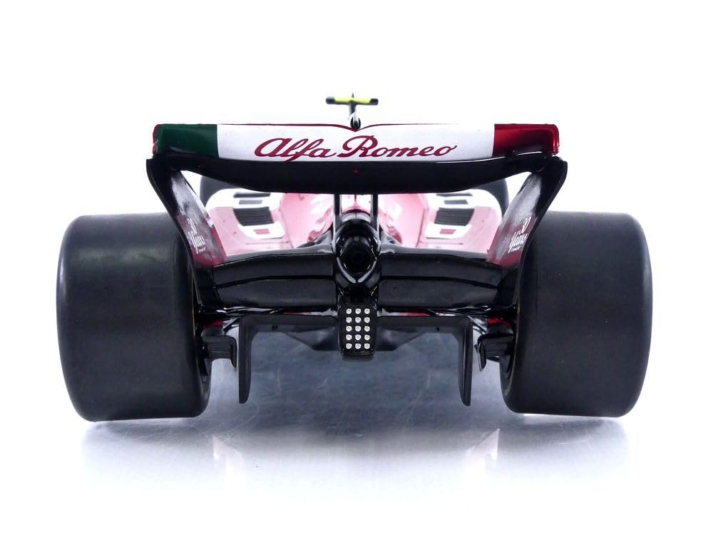 Solido Modellino auto 1:18 Alfa Romeo Guanyu bianco