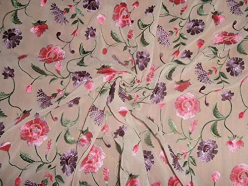 Tissu georgette de soie brodée pour confectionner une robe de soirée fluide