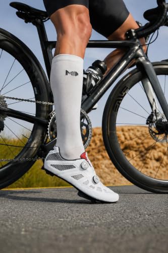 Image of Mint & Oak Bamboo Compression Socks For Men & Women, Sports Socks - Odour Free & Superior Grip, Running, Hiking, Cycling, Boosts Blood Circulation & Recovery