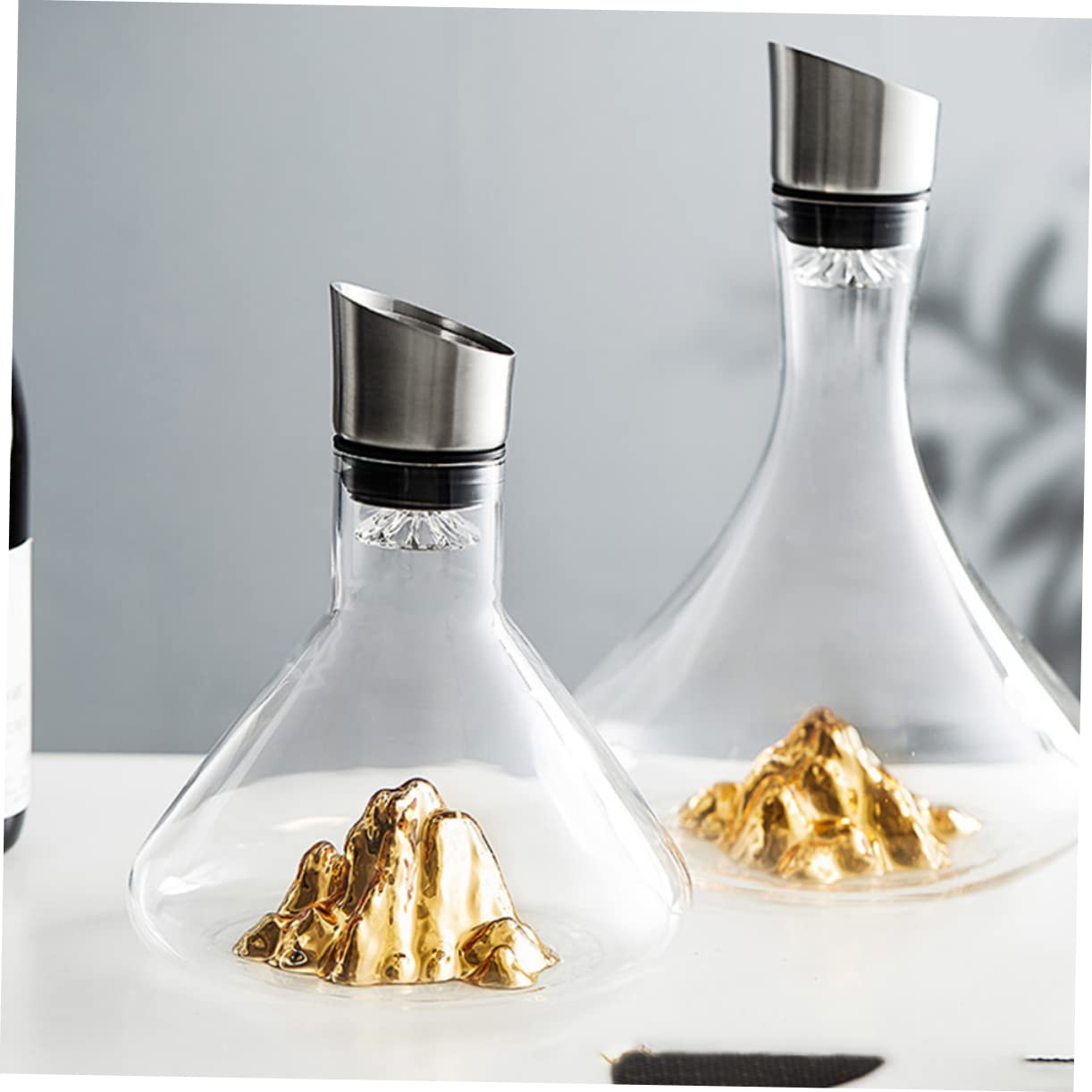 GLEAVI Decantador de Vino de Diseño Elegante y Simple Boca Inclinada para Fácil Vertido para Banquetes Restaurantes y Hogar