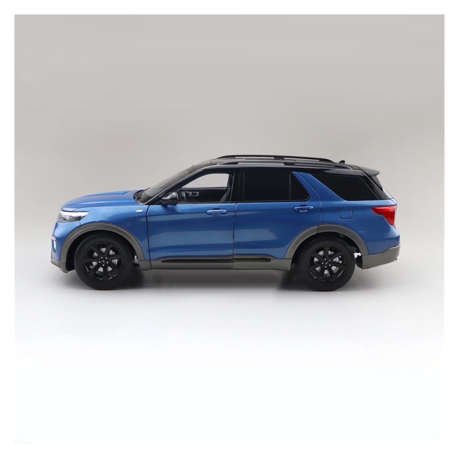 Amazon | 1:18 フォードエクスプローラーに最適 ダイカスト