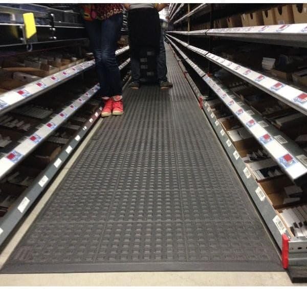 Miniatura 2 de Wearwell Rejuvenator - Alfombrilla cuadrada antifatiga para estación de trabajo, color negro. 2 pies de ancho x 5 pies de largo x 58 pulgadas de