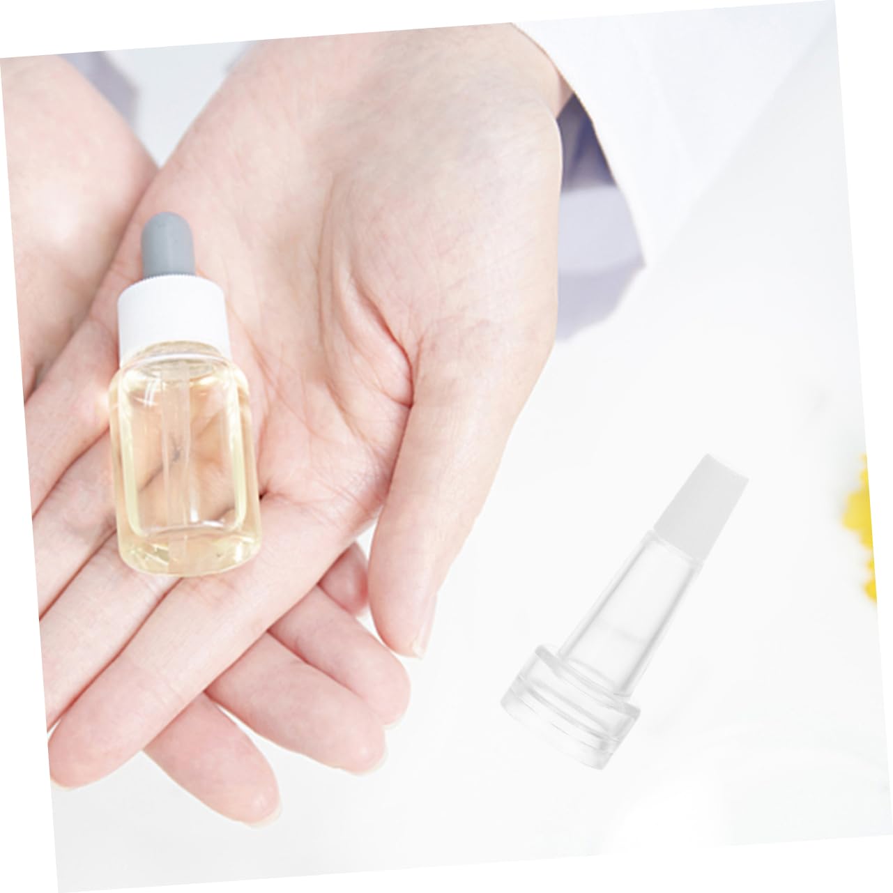 KICHOUSE 50pcs Essence Transparent Caps Cosmetic Vial Lid Plastic Transparent Vial Glass Bottle Cap Vial Bottle Plastic Cap