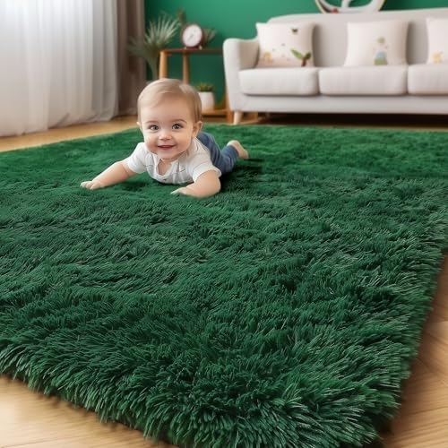 Amdrebio Dark Green Area Rugs for Bedroom Aesthetic, Fluffy Rug for Living Room, Soft Bedside Rugs 4x6 for Kids Room, Teen, Women, Shaggy Throw Rug for Dorm Classroom Office Nursery, Deep Green Carpet