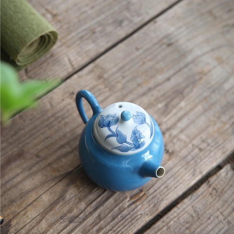 Petite théière à fleurs bleues douce poésie artisanale - 5