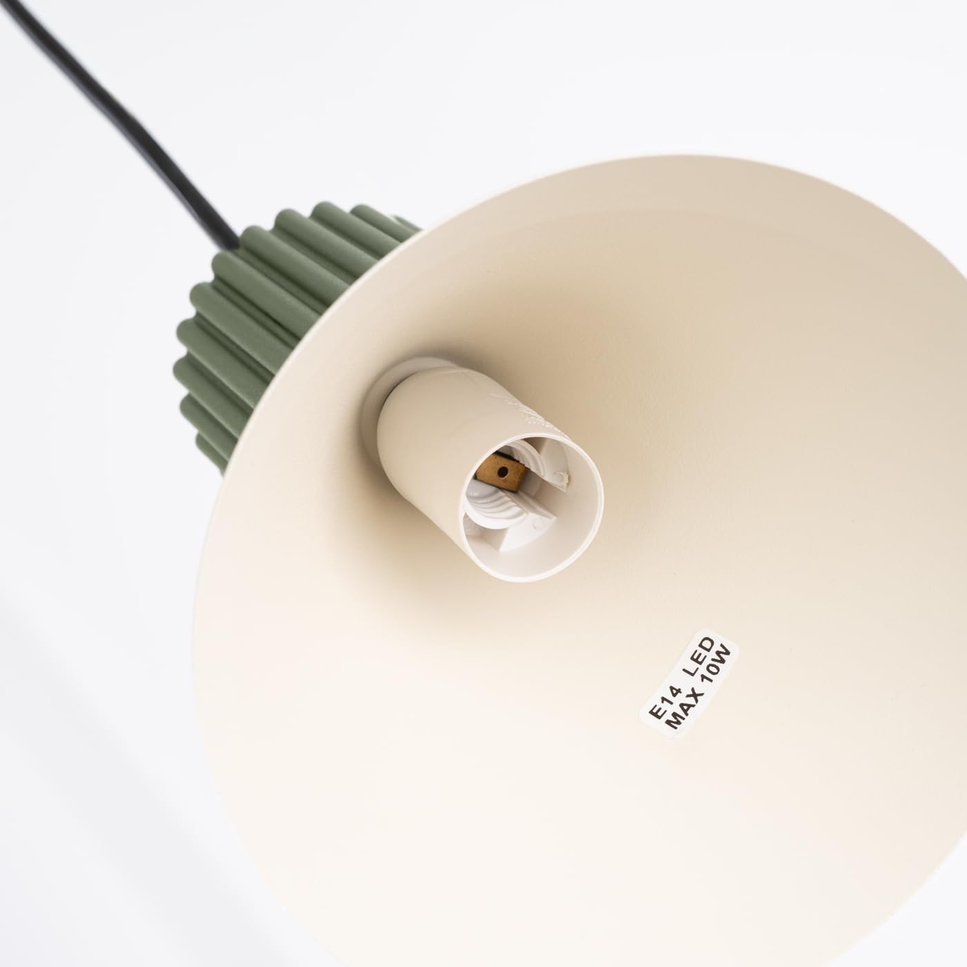 SOLLUX lighting Lampada a Sospensione - Lampada a Pendolo - Lampada da Soffitto Acciaio Alluminio - 3 Paralumi - Lampada LED Lampadina - Beige Verde Oliva Estria