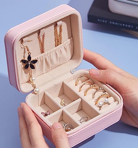 Kiwilon Mini Jewellery Organizers Box PU Letharite Organiser For Women With Zipper And Valvet Interior Jewlry Pouch for Rings, Earrings, Necklaces (Pink)