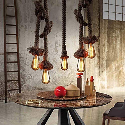 Lustre corde de chanvre au salon pour une ambiance chaleureuse style loft industriel et bistrot