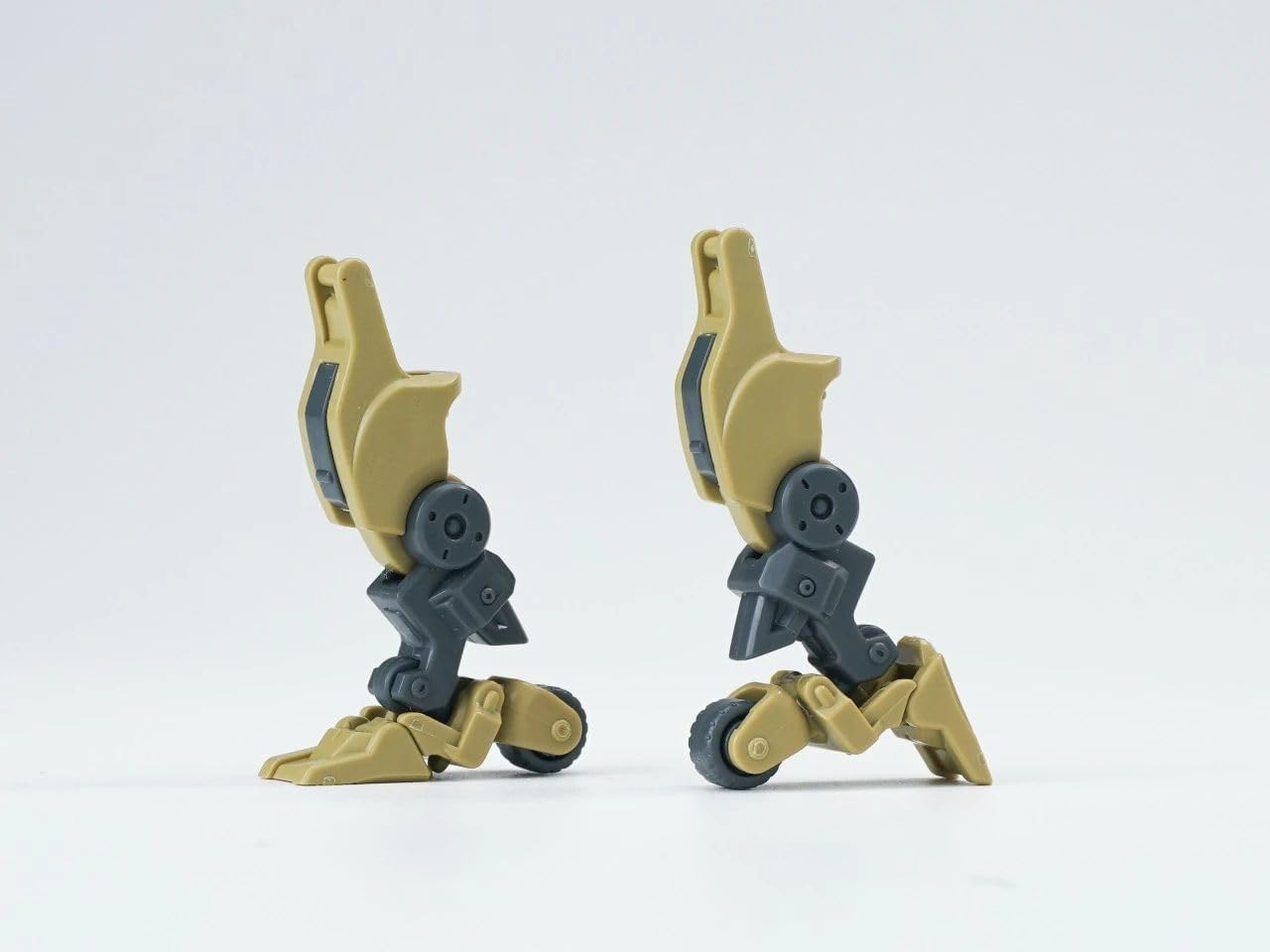 Sheik Mainland 7cm Soldier Model Kits Mini Action Figure Articulated Movable Ornament Yellow