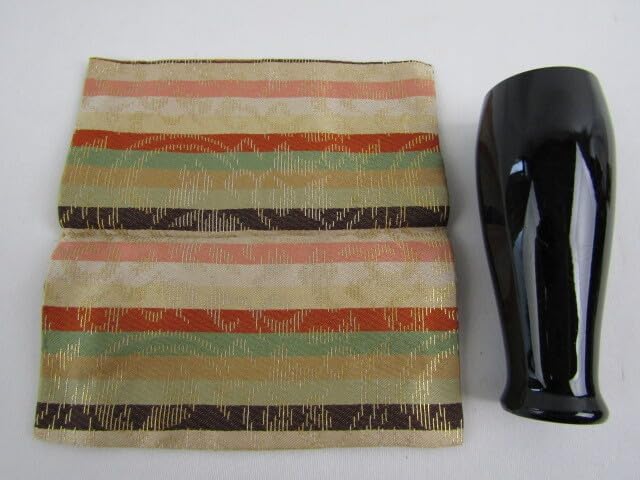 黄瀬戸 抹茶盌 年代物 茶道具 瀬戸焼 コレクション 骨董 アンティーク