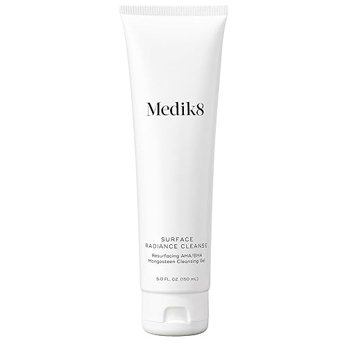 Medik8 Surface Radiance Cleanse AHA and BHA Limpiador facial diario - Exfoliante, suave espuma facial - Limpiador facial antienvejecimiento - 5.0