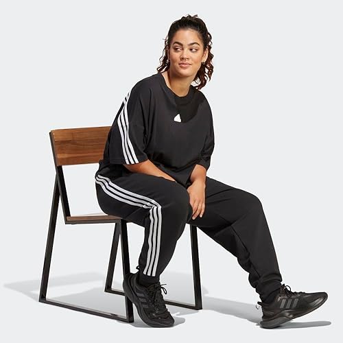 Miniatura 4 de adidas Pantalón regular de tres rayas Future Icon para mujer