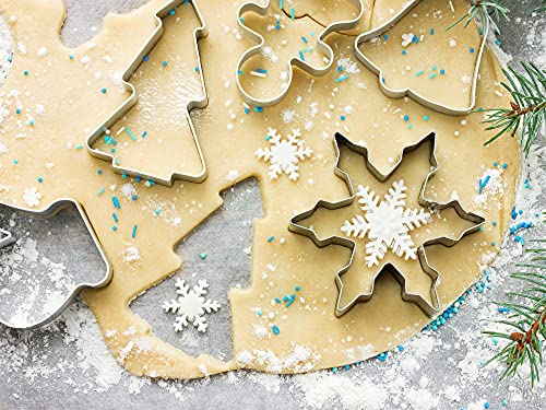 18 Pcs Christmas Cookie Cutters Set, 2-3" Sturdy Stainless Steel Cookie Cutter For Baking, Kids Safe Design - Mini Size Cookies Molds For Kids #TOP3