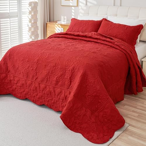 Image of EVENHUG Oversized King Quilt California King Size Lightweight Bedding Set Reversible Bedspread Coverlets for All Seasons 3 Piece (Red 120 inchx128 inch)