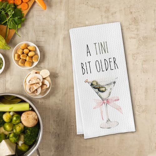 Cilrii A Tini Bit Older Birthday Kitchen Towels,Coquette Pink Bows Martini Dish Towels,Martini Gifts for Women,Martini Decor for Party Kitchen Bar Pub,16 X 24 Inches by Cilrii - Used condition - Image 2