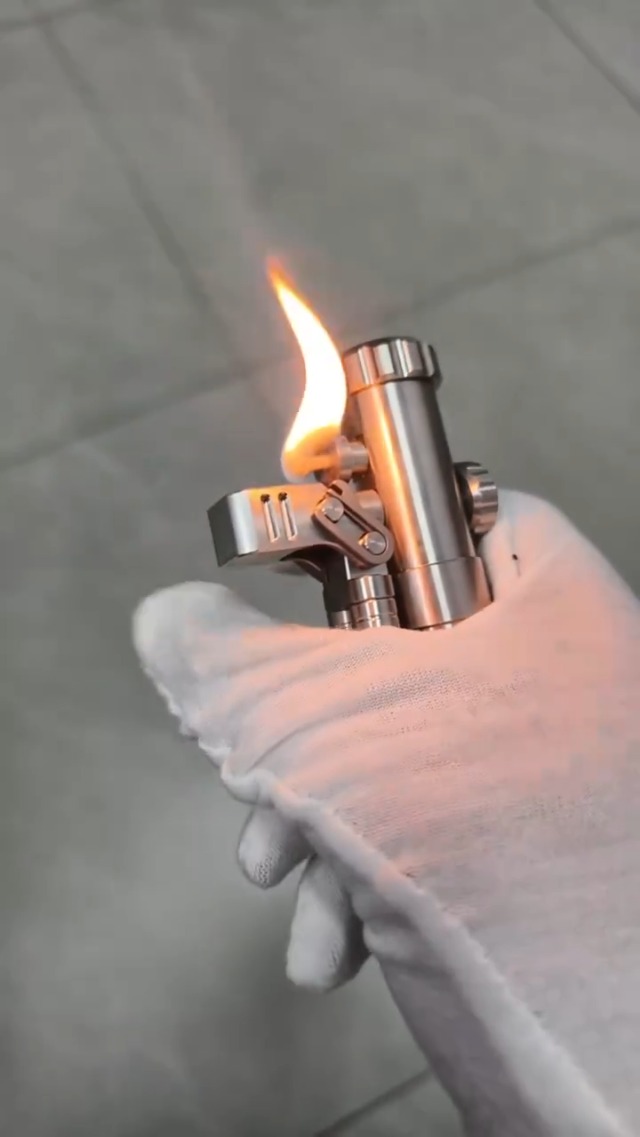 Encendedor Mecánico Recargable de Metal Inoxidable miniatura 7