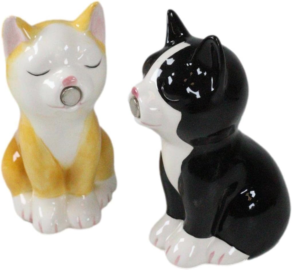 Set Of 1 Black And Yellow Kittens Salt And Pepper Shaker
