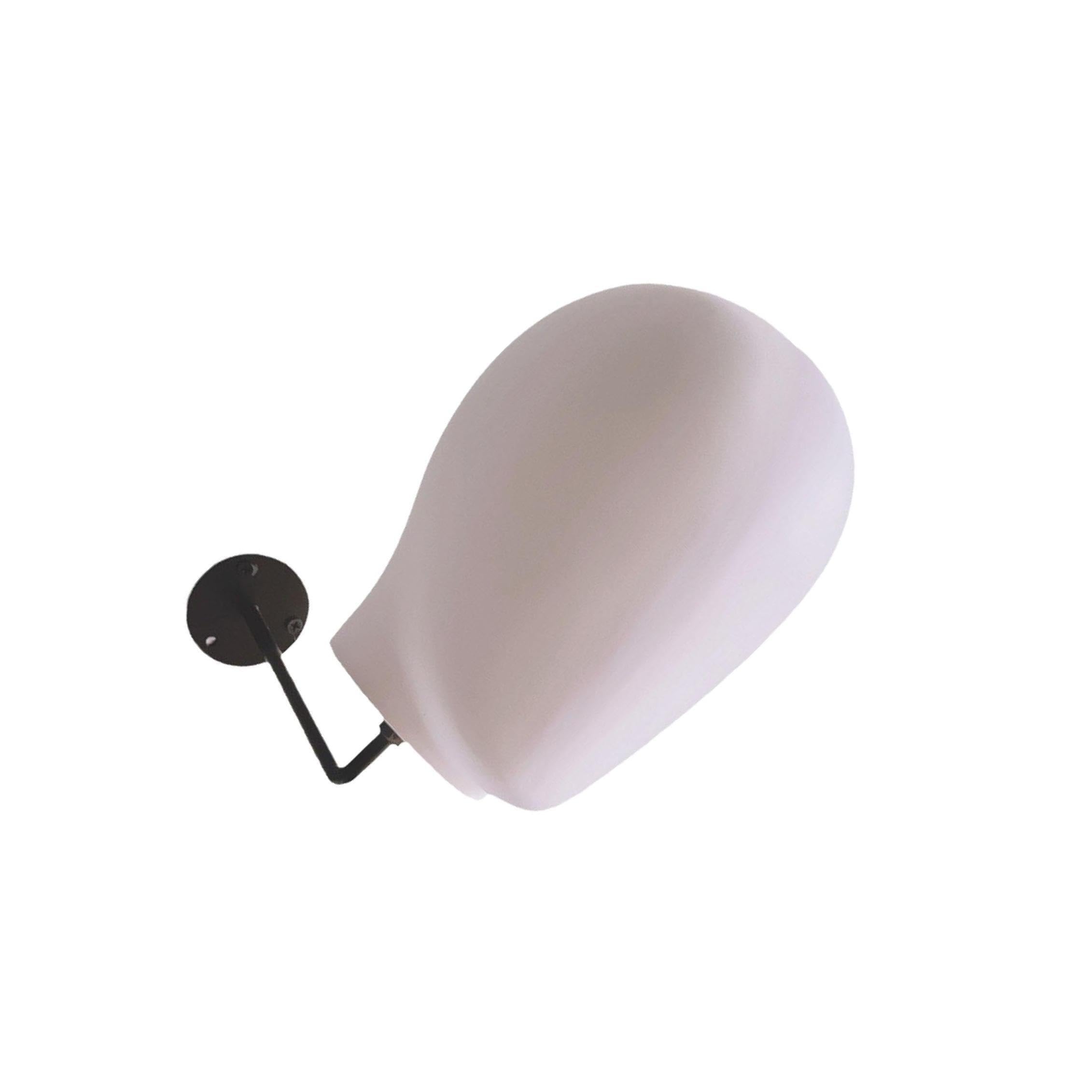 Puxzyax Innovative Wall Rack Hat Holder Mannequin Designed For Organizing Wigs And Accessories Elegantly Smooth Wall Mounted Wig Holder Manikin Head Salon