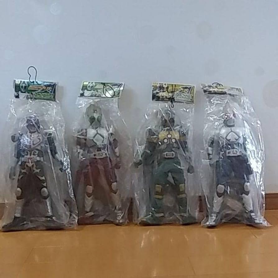 Amazon | !仮面ライダーブレイド ビックサイズソフビフィギュア4体