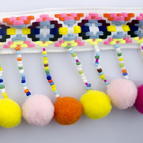 Garniture avec base multicolore pour customiser des vêtements et projets de scrapbooking