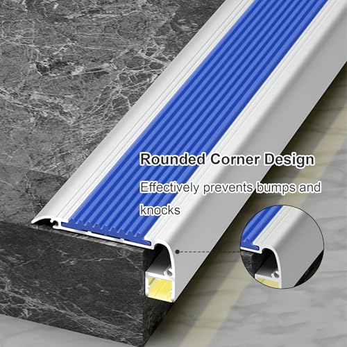 Escalera de aluminio con canal LED que ilumina azulejos y hormigón 7
