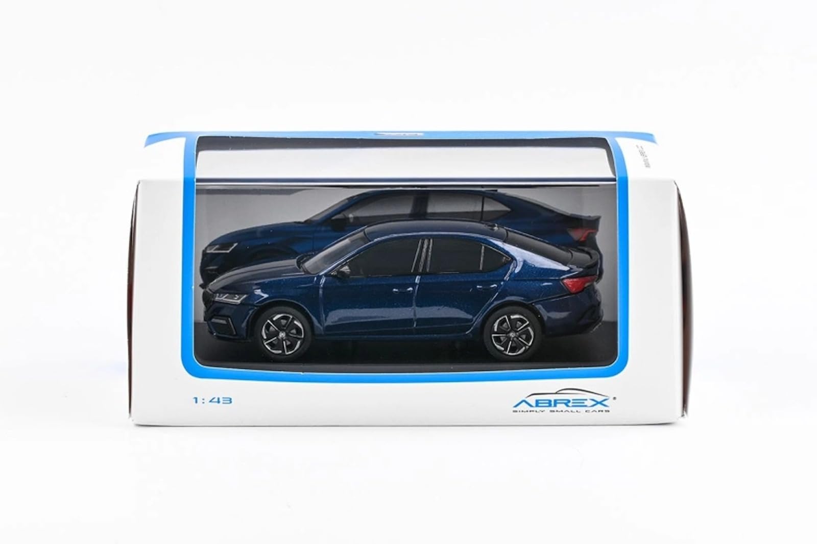 Skoda Octavia IV RS (2020) 1:43 Diecast metalowy model samochodu, wierny szczegółowy model kolekcjonerski i samochód zabawkowy dla dzieci i dorosłych, miniaturowy pojazd jako prezent – burzowy