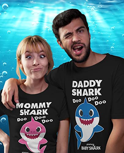 Tstars Daddy and Mommy Shark Matching T-Shirt Set Funny Gift for Parents New Mom and Dad Shirts2