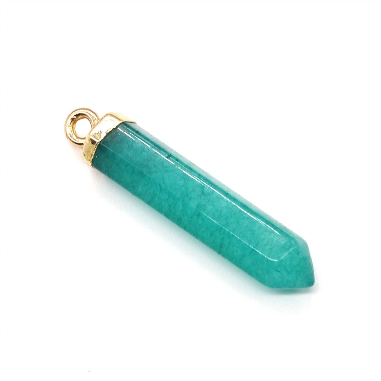 Pendentif pierre semi-précieuse : fini les bijoux ternes avec ce pilier en cristal vert.
