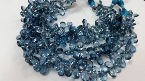 Perles bleu de Londres en poire briolette 6x8mm pour offrir un bijou unique