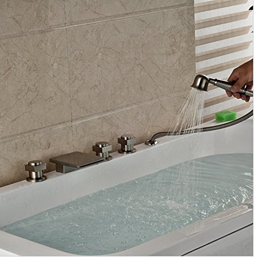 Mitigeur cascade de baignoire nickel brossé pour bain relaxant style spa