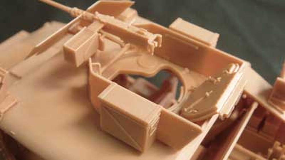 Amazon | ブロンコモデル 1/35 アメリカ M1114ハンビー装甲武装戦闘