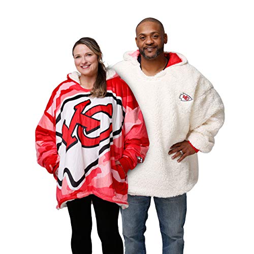 Foco HDONFSMURBUSQVC Kansas City Chiefs Nfl Reversible Team Color Camo Hoodeez cover