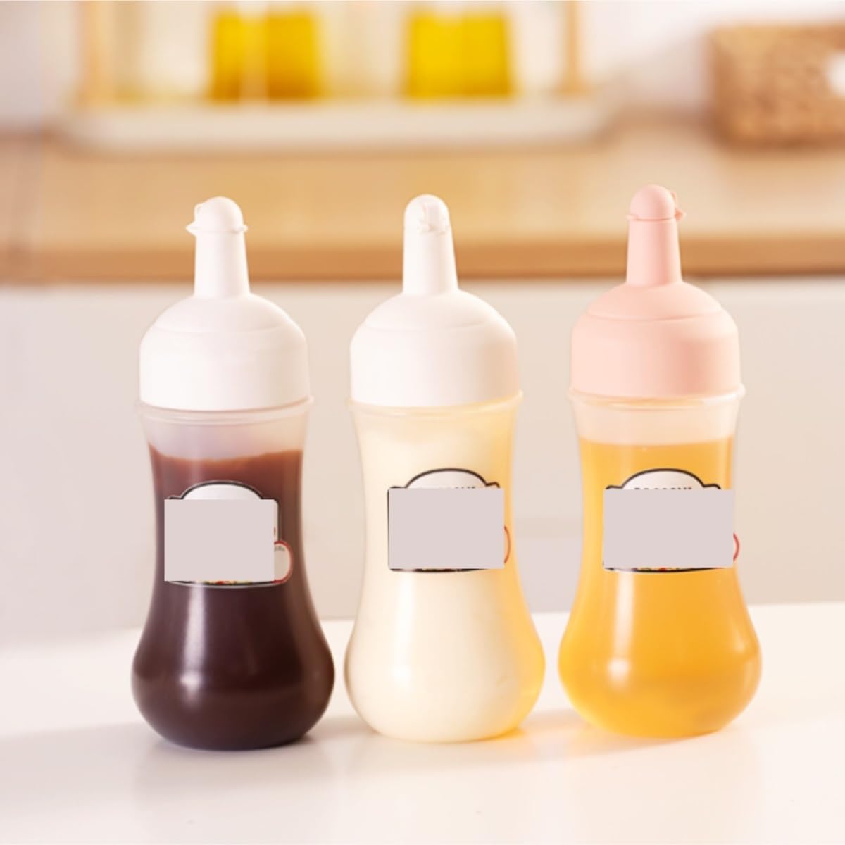 Squeeze Bottle 5 PCS Ketchup Condiment Portable Round Plastic Squeeze Bottle Salad Dressing Container with Lid Dinnerware(Pink)