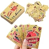 Cartes exquises : 55 cartes Star de la Coupe du Monde de football incluses dans une boîte dorée exquise, le motif est beau et clair et la carte est lumineuse et riche en couleurs. Un design de carte sur toute la surface avec des images d'action cool et la boîte avec logo doré font battre le cœur de tous les fans de football