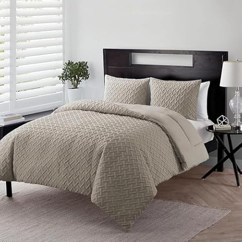 VCNY Home - Full Comforter Set, Lightweight 3-Piece Bedding with Matching Shams, Stylish Room Decor (Nina Taupe, Full/Queen) Cover