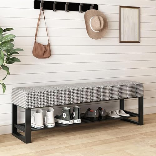 Banc de rangement moderne peu encombrant pour optimiser votre chambre