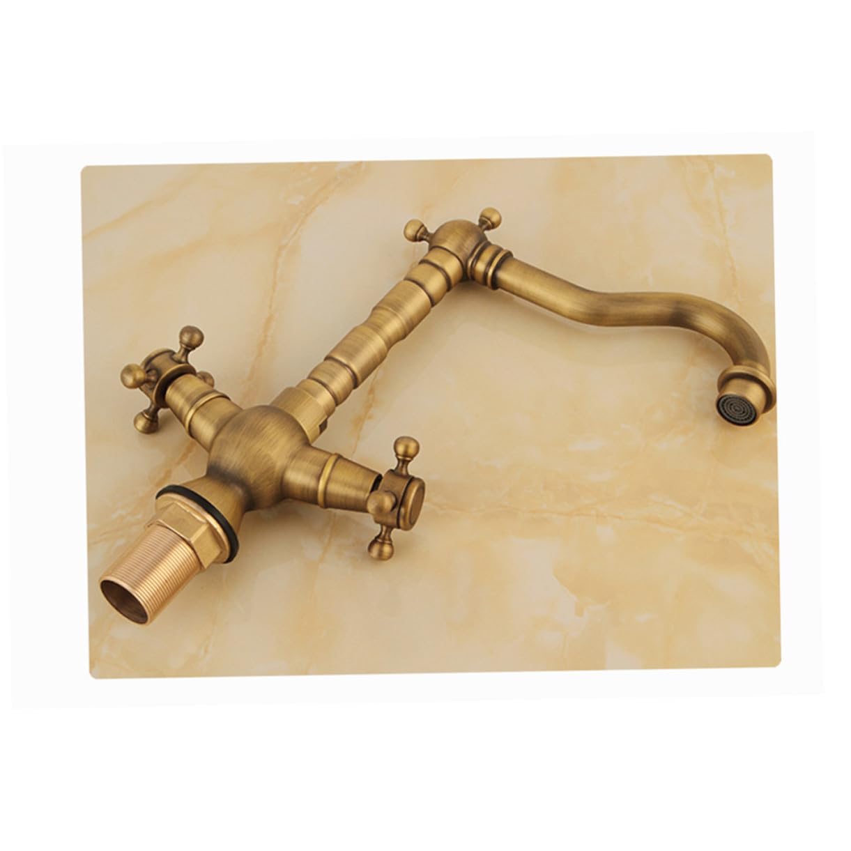 Robinet de cuisine rétro bronze pour sublimer votre évier lors des repas de famille chaleureux