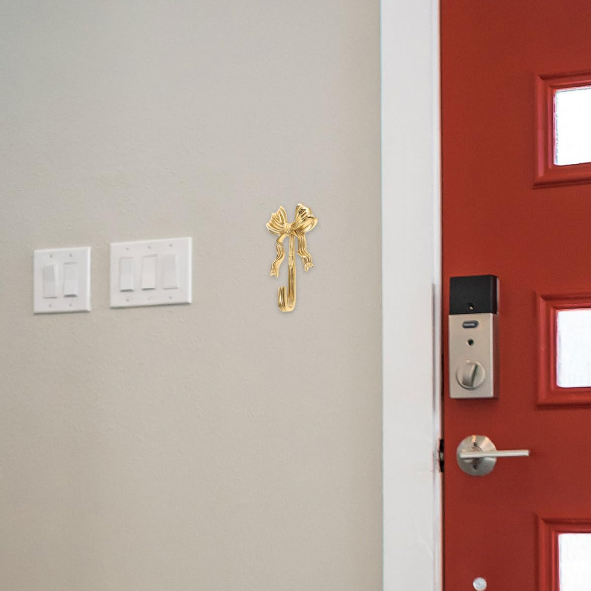 SHINEOFI Ganchos Dorados de Latón para Colgar Ropa y Toallas, 2 Piezas Capacidad Fiable y Fácil Instalación para Dormitorio y Sala de Estar