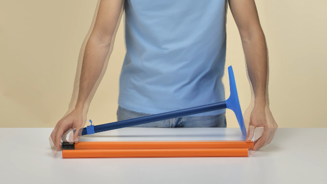 BS Toys Balle - Jeu D'Extérieur Amusant pour Enfants Et Adultes - Jouet en Bois Durable - Convient pour Les Familles, Les Fêtes, Et Plus - Corde De 2M Incluse - A