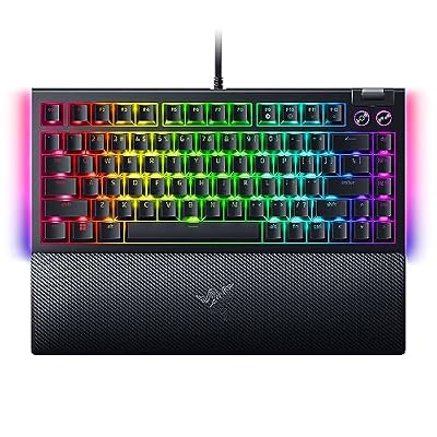 Razer BlackWidow V4 75% - Teclado gaming mecánico con cambio de switches (compacta del 75 %, Iluminación inferior de 2 lados, Rueda multifunción y teclas multimedia) ISO US-Teclado | Negro | Ya disponible en tu tienda friki favorita! En mundofriki.es! Razer BlackWidow V4 75% - Teclado gaming mecánico con cambio de switches (compacta del 75 %, Iluminación inferior de 2 lados, Rueda multifunción y teclas multimedia) ISO US-Teclado | Negro | Ya disponible en tu tienda friki favorita! En mundofriki.es!