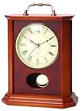 Reloj de péndulo clásico Reloj con diseño clásico.