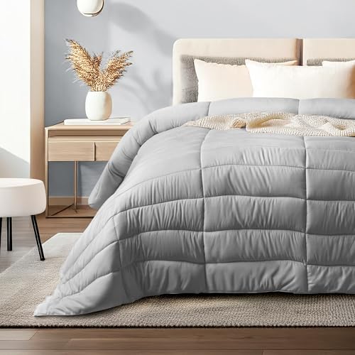 El Mejor Listado de Edredones matrimoniales los mejores 10. 44 Dreamlab Edredón Acolchado para Toda Estación. Relleno de Microfibras Recubiertas con Gel. Lavado a Máquina. Usar como Edredón o con Funda Duvet. Hipoalergénico. (Gris Claro,...