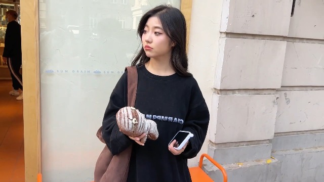 Bolso Tote Marrón Grande de Gamuza Sintética para Mujer miniatura 7