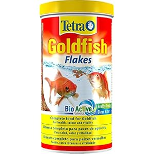 Tetra Goldfish Flakes – flake fish food for all goldfish and other coldwater fish, 1L