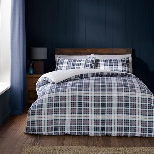Catherine Lansfield Cosy Sherpa Check Double Duvet Cover Set with Pillowcases Navy Blue