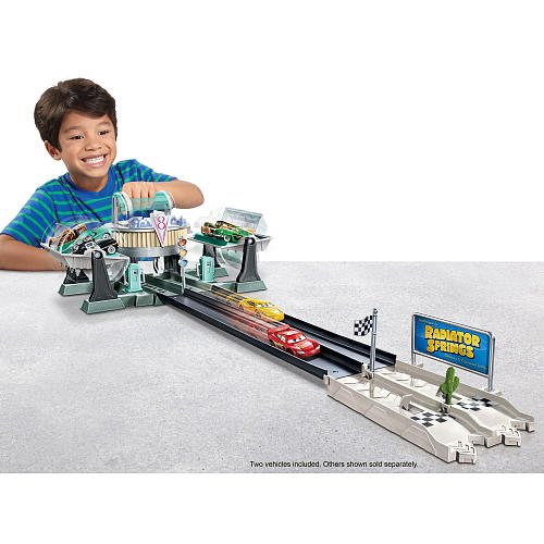 Disney Pixar Cars 3 Flo's V8 Cafe Dragstrip Playset : Amazon.sg: Toys